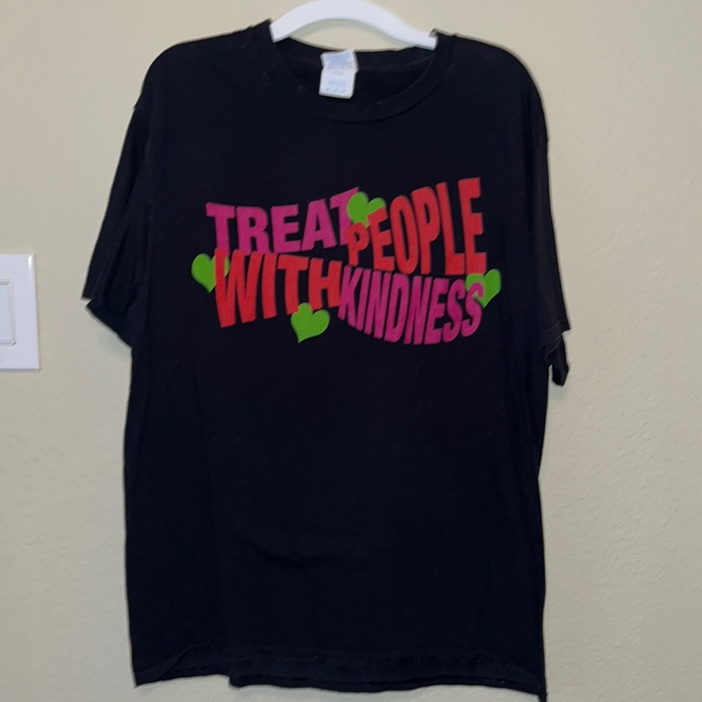 Treat People with Kindness Harry Styles T-shirt | Size M